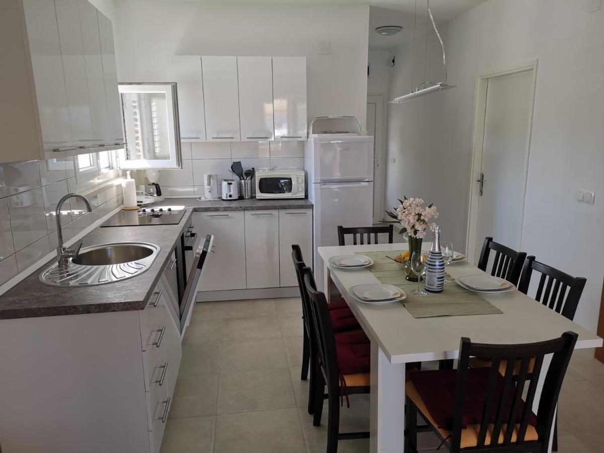 Apartments Lumbardina Λομπάρδα Εξωτερικό φωτογραφία